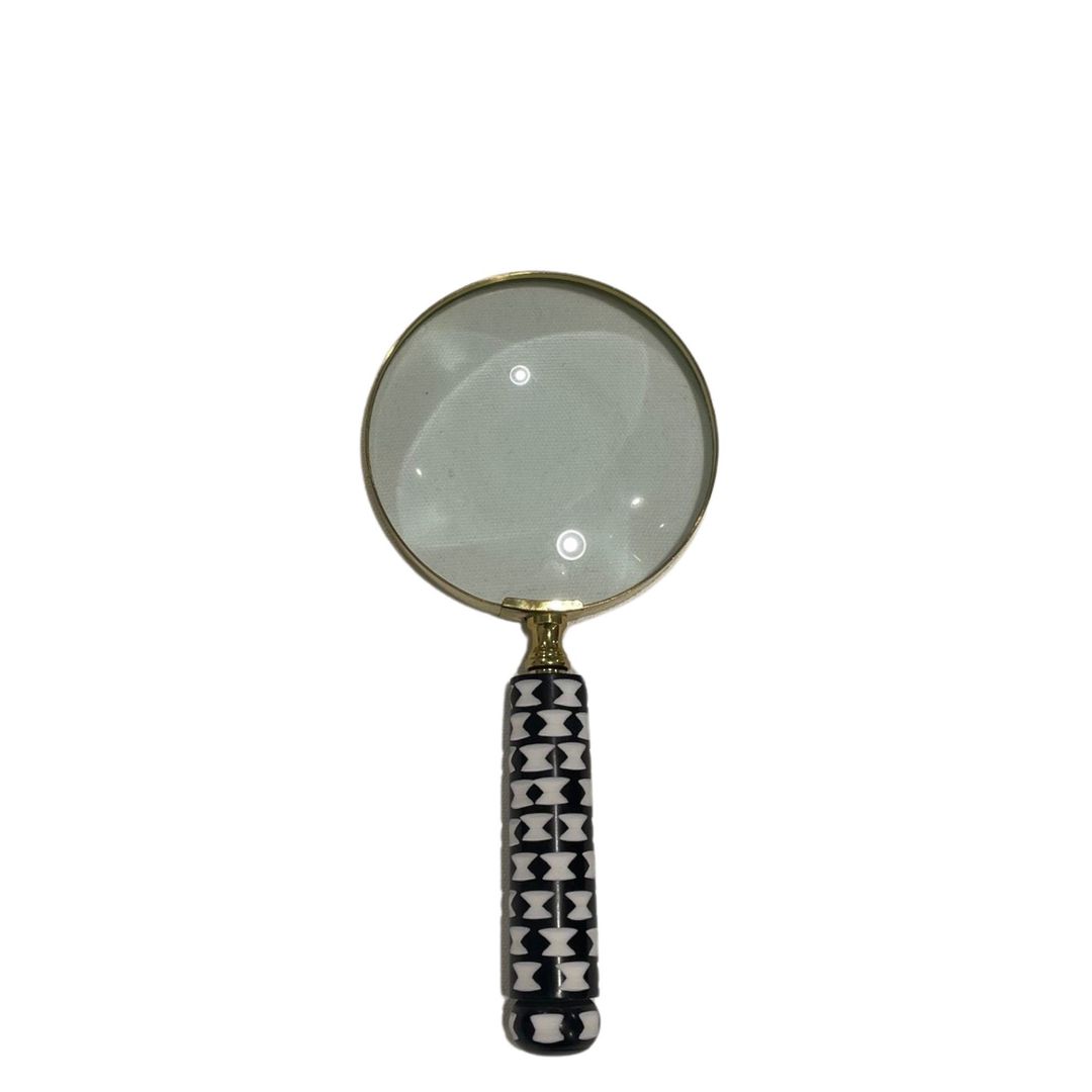 RESIN HANDLE BRASS MAGNIFIER image 1